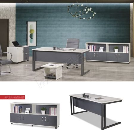 Çoklu kullanım için tasarlanmış geniş ofis personel masası.