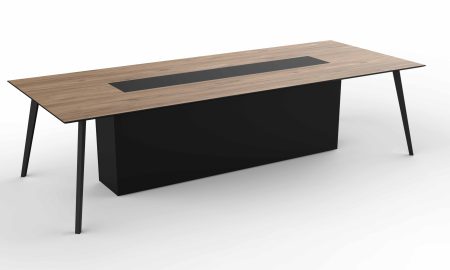 Metal çerçeveli oval toplantı masası.